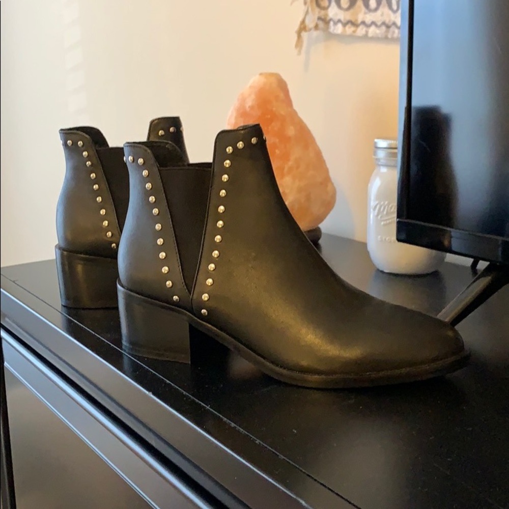 steve madden booties size 7.5 black